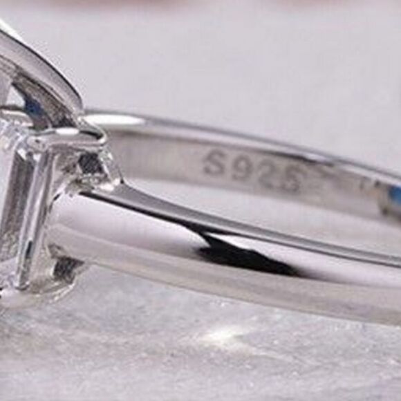 4.50 Ct. Blue Sapphire & White Baguette Diamond Cocktail Ring on 925 Silver - Picture 6 of 6